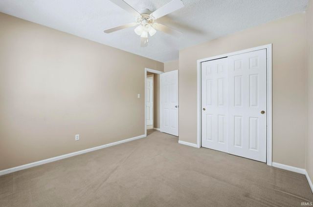 5220 Vermont Lane, Fort Wayne, IN 46815