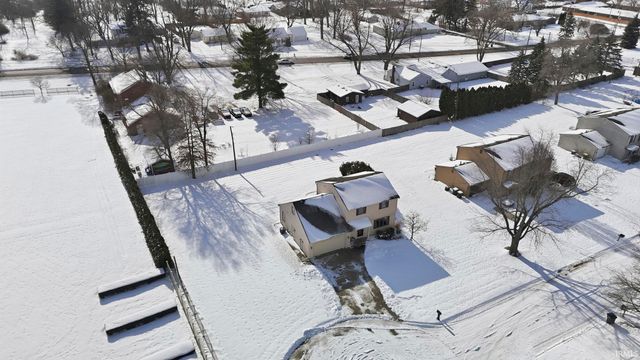 5220 Vermont Lane, Fort Wayne, IN 46815