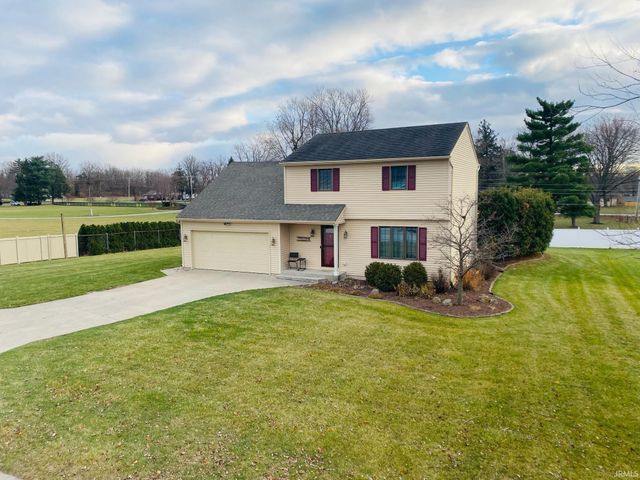 5220 Vermont Lane, Fort Wayne, IN 46815