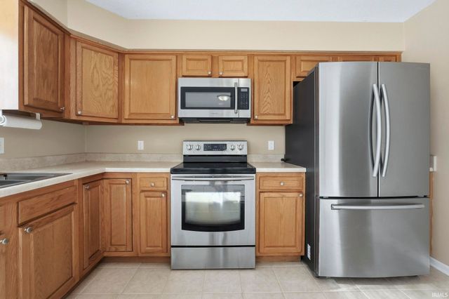 5220 Vermont Lane, Fort Wayne, IN 46815