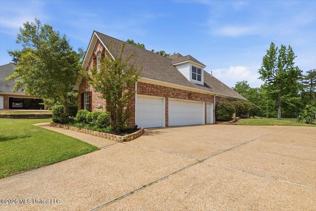 95 Woodlands Green Drive, Brandon, MS 39047