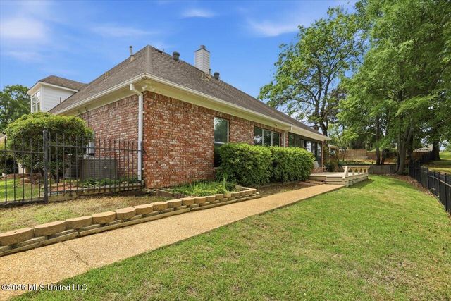 95 Woodlands Green Drive, Brandon, MS 39047
