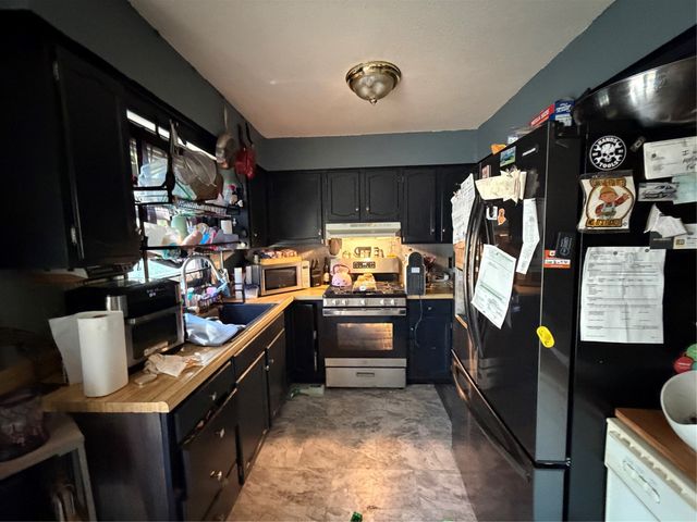 2140 VICTORY Drive, Harborcreek, PA 16510