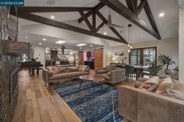 917 Hamilton Dr, Pleasant Hill, CA 94523