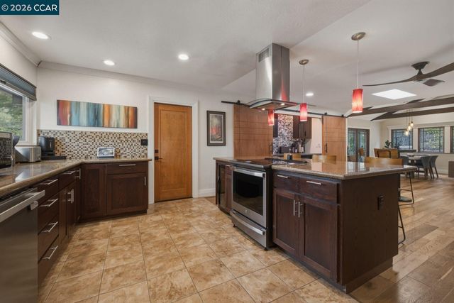 917 Hamilton Dr, Pleasant Hill, CA 94523