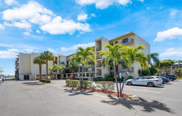 896 N Federal Highway 132, Lantana, FL 33462