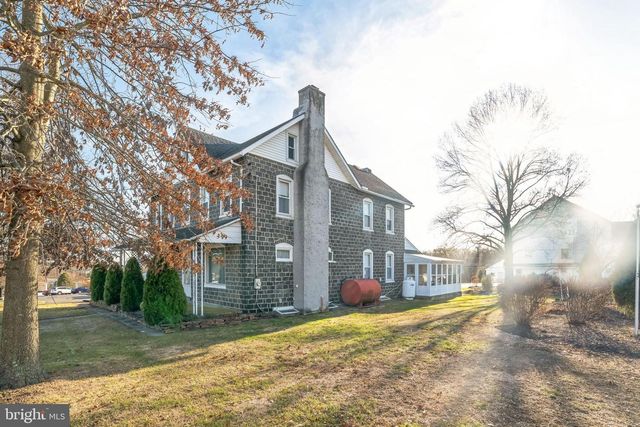 411 SWAMP PIKE, Schwenksville, PA 19473