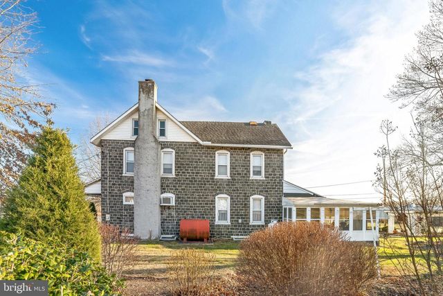 411 SWAMP PIKE, Schwenksville, PA 19473