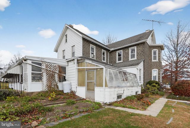 411 SWAMP PIKE, Schwenksville, PA 19473