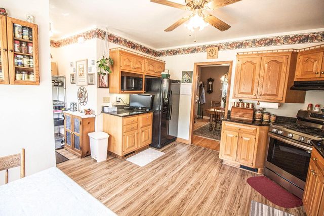 12209 Cathedral AVENUE, Wauwatosa, WI 53226