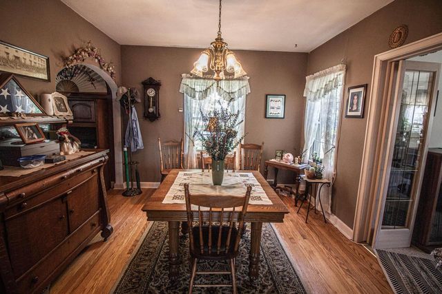 12209 Cathedral AVENUE, Wauwatosa, WI 53226