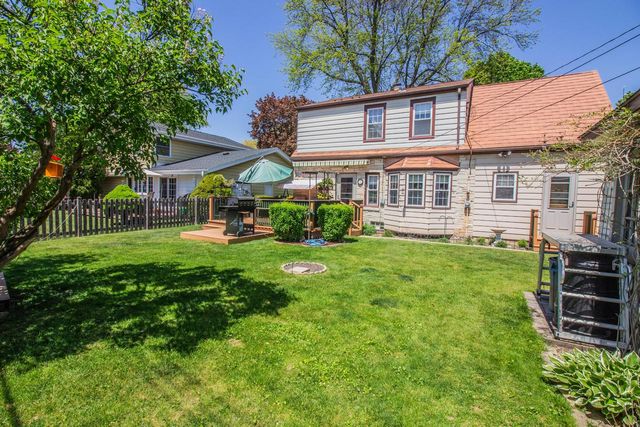 12209 Cathedral AVENUE, Wauwatosa, WI 53226