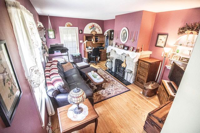 12209 Cathedral AVENUE, Wauwatosa, WI 53226