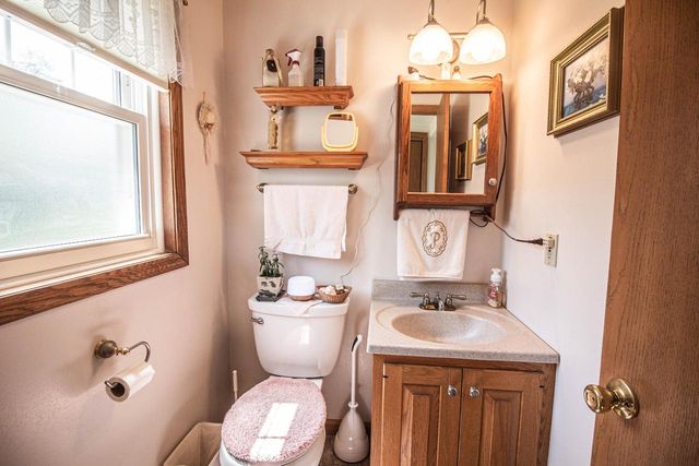 12209 Cathedral AVENUE, Wauwatosa, WI 53226