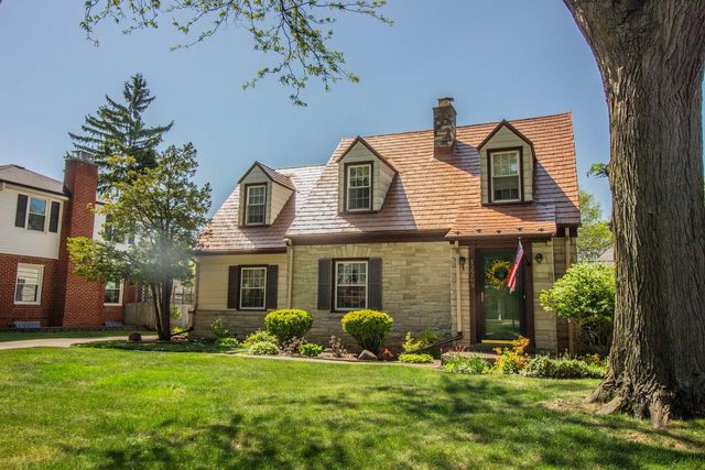 12209 Cathedral AVENUE, Wauwatosa, WI 53226
