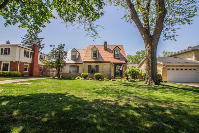 12209 Cathedral AVENUE, Wauwatosa, WI 53226