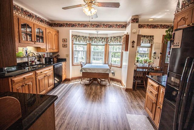 12209 Cathedral AVENUE, Wauwatosa, WI 53226