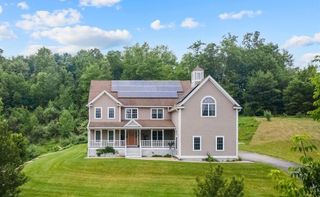 44 Hycrest Rd, Charlton, MA 01507