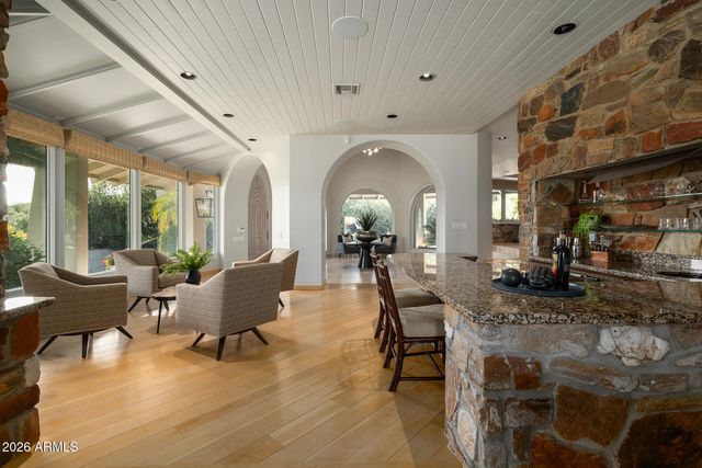 7224 N LAKESIDE Lane, Paradise Valley, AZ 85253