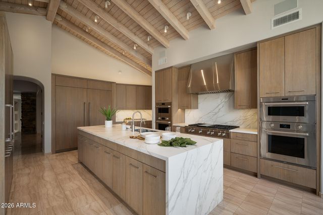 7224 N LAKESIDE Lane, Paradise Valley, AZ 85253