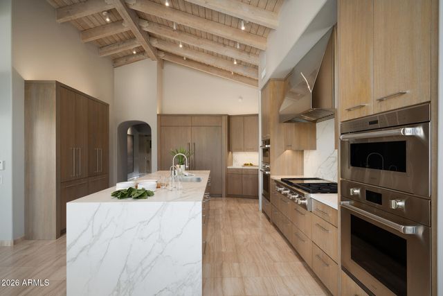 7224 N LAKESIDE Lane, Paradise Valley, AZ 85253