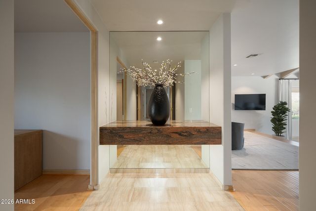 7224 N LAKESIDE Lane, Paradise Valley, AZ 85253