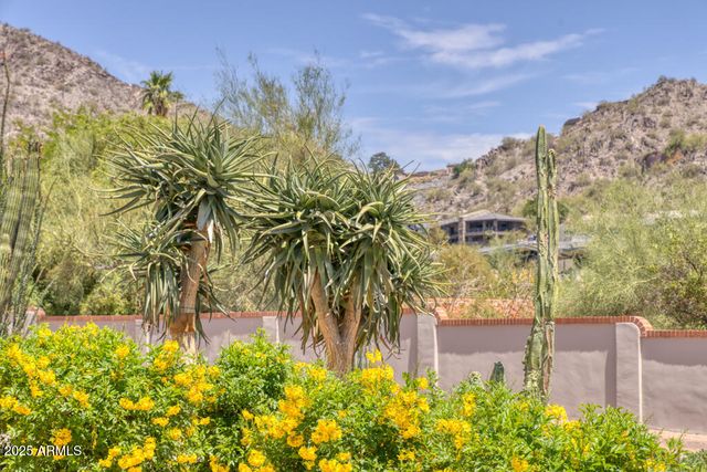 7224 N LAKESIDE Lane, Paradise Valley, AZ 85253