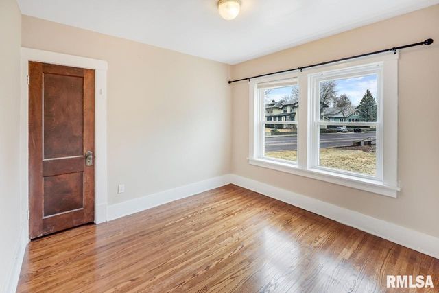 1803 W MAIN Street, Peoria, IL 61606