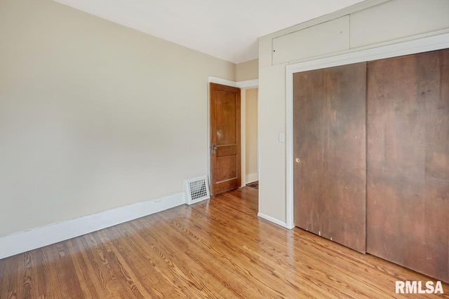 1803 W MAIN Street, Peoria, IL 61606