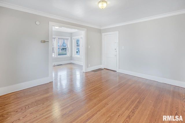 1803 W MAIN Street, Peoria, IL 61606