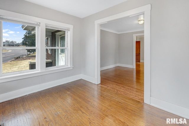 1803 W MAIN Street, Peoria, IL 61606