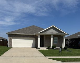 1815 Wolf Run, Anna, TX 75409