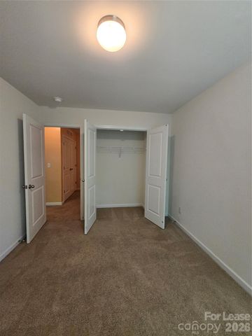 9138 Bradstreet Commons Way, Charlotte, NC 28215