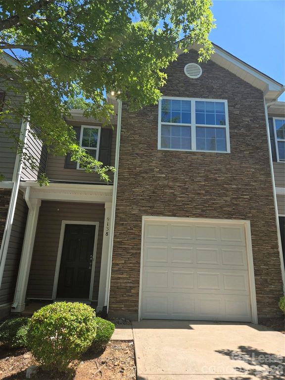 9138 Bradstreet Commons Way, Charlotte, NC 28215