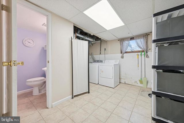 419 SUNSET DR, Downingtown, PA 19335