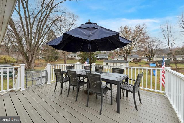 419 SUNSET DR, Downingtown, PA 19335