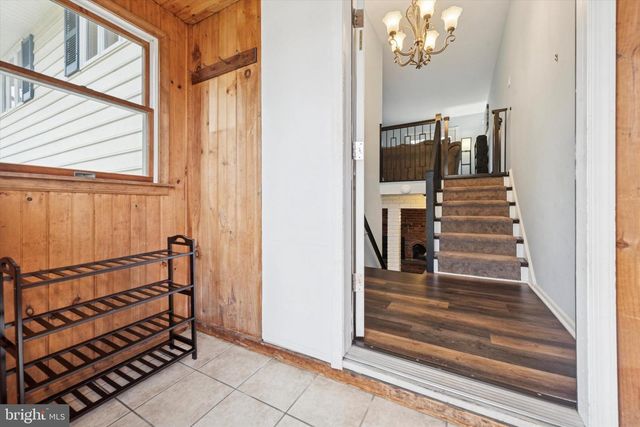 419 SUNSET DR, Downingtown, PA 19335