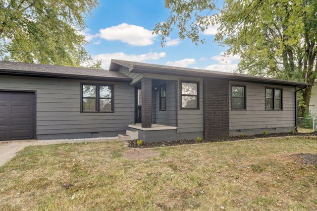 425 W Aldrich Road, Bolivar, MO 65613