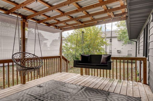 425 W Aldrich Road, Bolivar, MO 65613