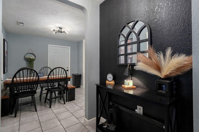 425 W Aldrich Road, Bolivar, MO 65613