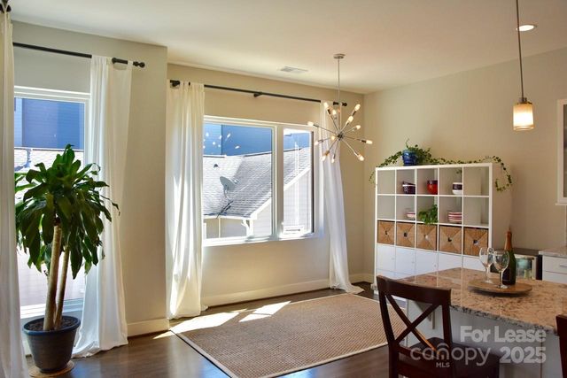 916 Westbrook Drive B, Charlotte, NC 28202