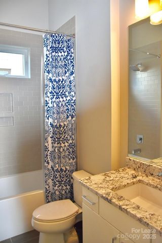 916 Westbrook Drive B, Charlotte, NC 28202