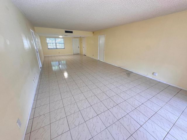 901 Cypress Terrace 103, Pompano Beach, FL 33069