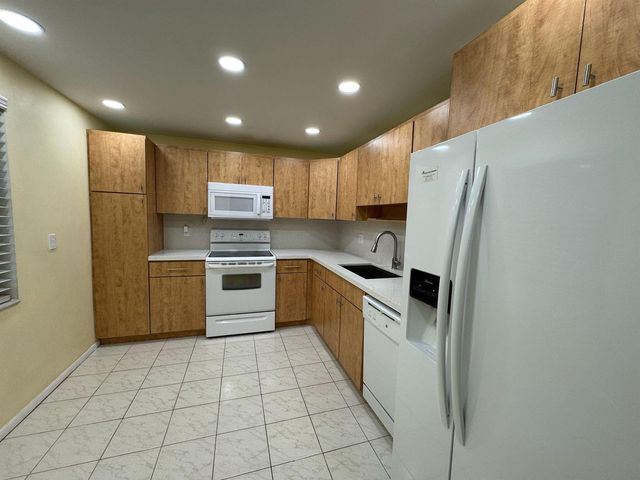 901 Cypress Terrace 103, Pompano Beach, FL 33069