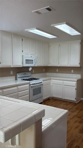 23532 Mountain Breeze, Murrieta, CA 92562