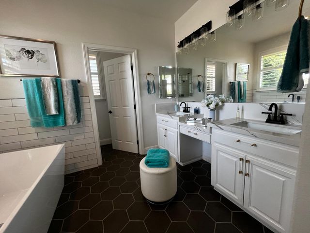 3497 Foxmore Ln, Rescue, CA 95672