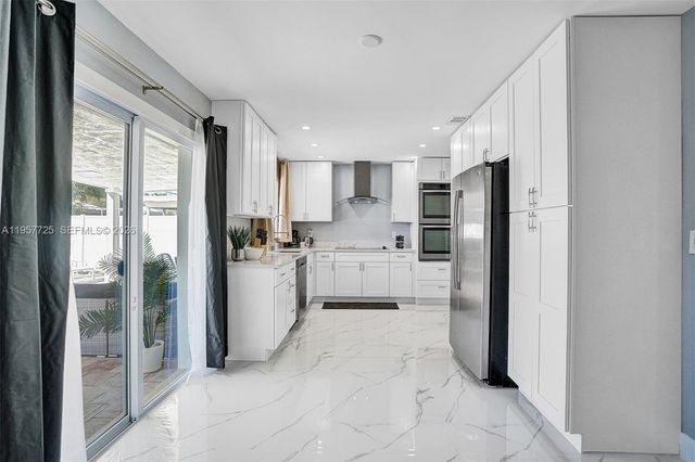 477 SE 17th Terrace, Deerfield Beach, FL 33441