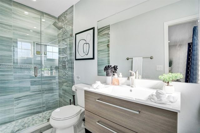 477 SE 17th Terrace, Deerfield Beach, FL 33441