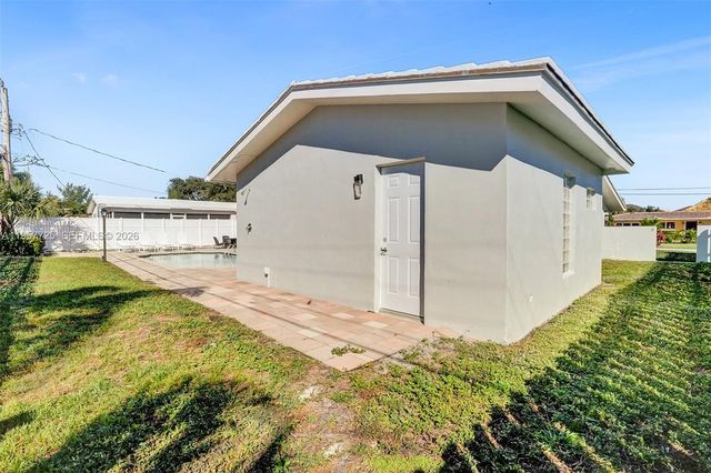 477 SE 17th Terrace, Deerfield Beach, FL 33441
