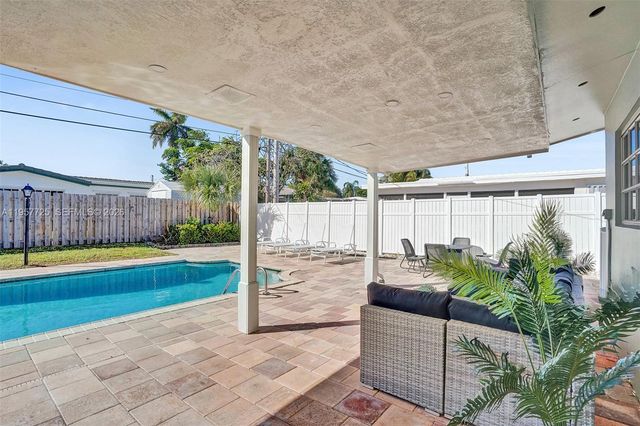 477 SE 17th Terrace, Deerfield Beach, FL 33441